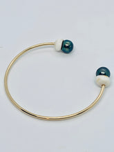 Load image into Gallery viewer, Puka n Pearl Cuff