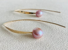 Load image into Gallery viewer, Pink Edison Pearl Slide Earrings