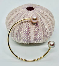 Load image into Gallery viewer, Pink Edison Pearl Cuff